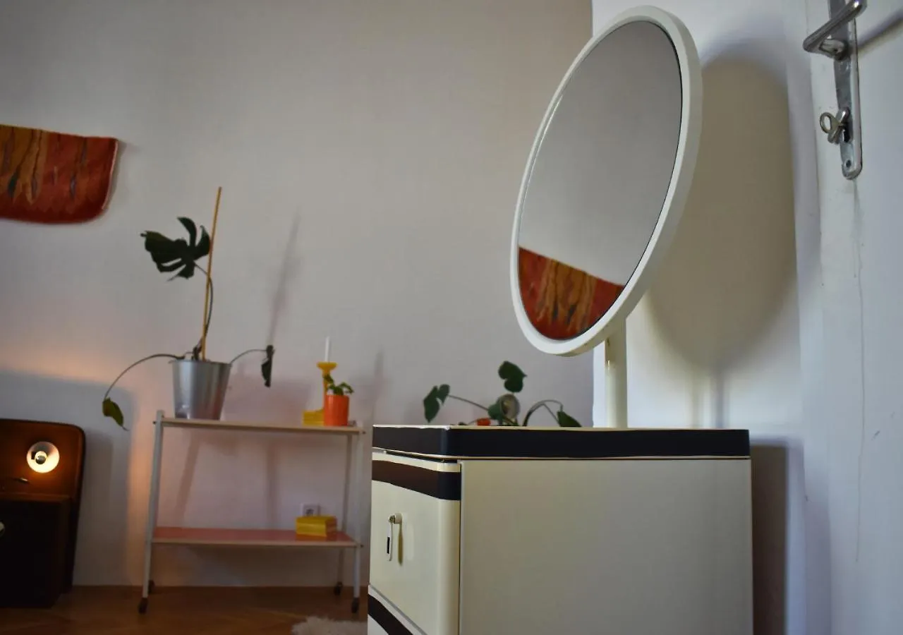 Lgbtqia Private Rooms 1150 Vienna Homestay