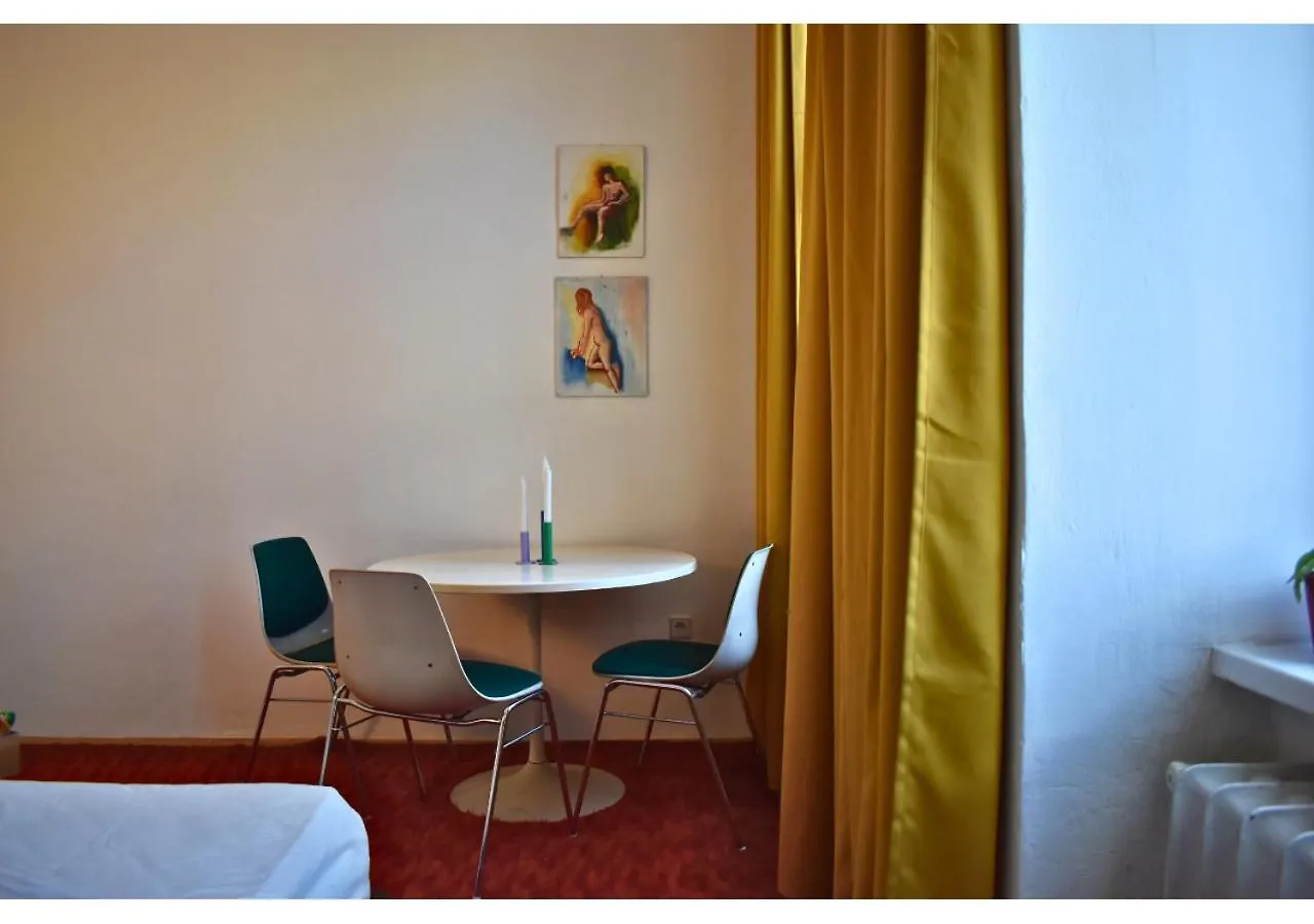 Lgbtqia Private Rooms 1150 Vienna