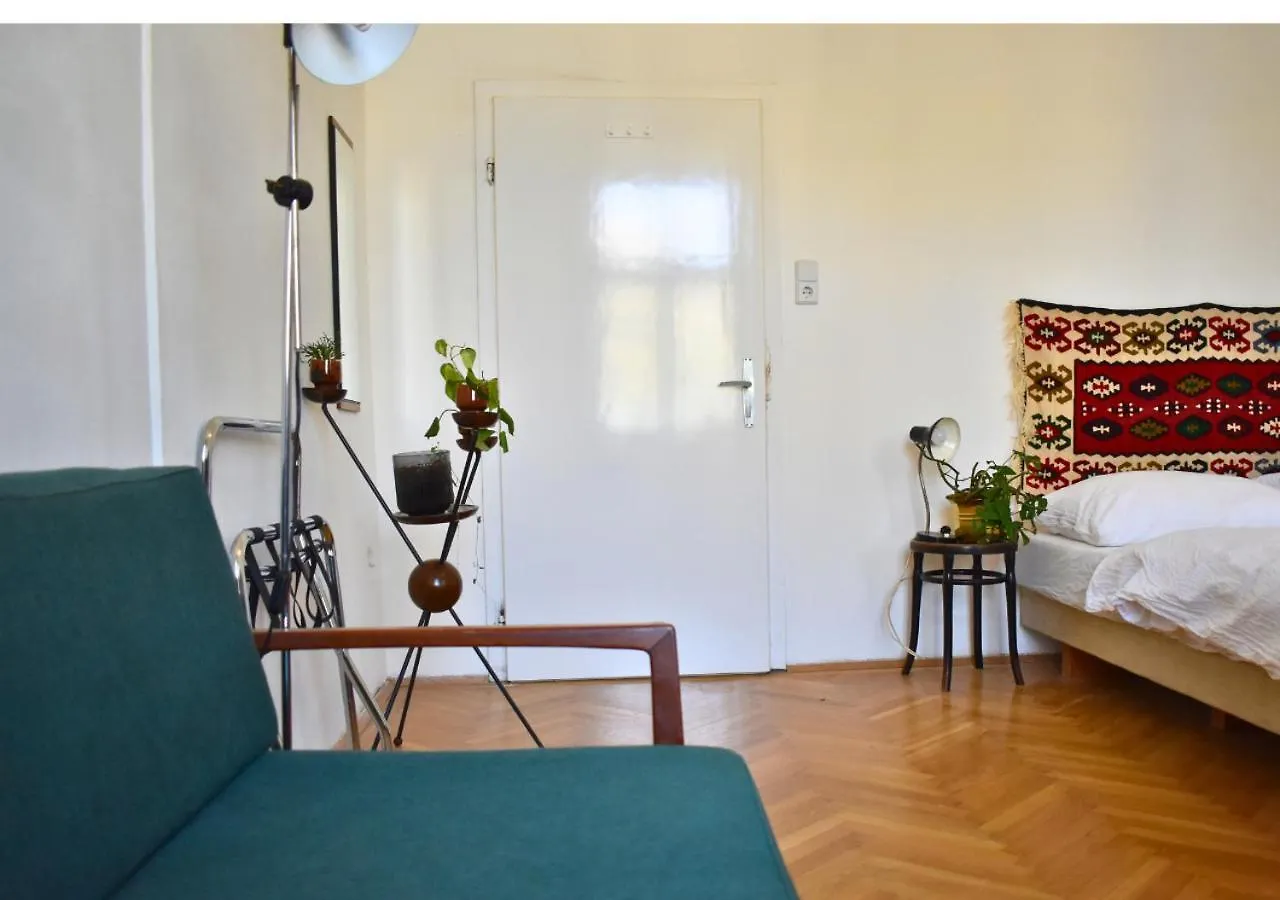 Homestay Lgbtqia Private Rooms 1150 Vienna Austria